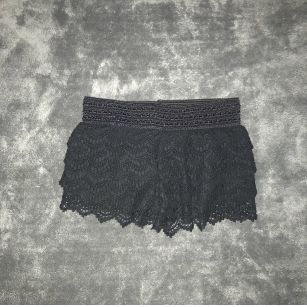 Lace shorts